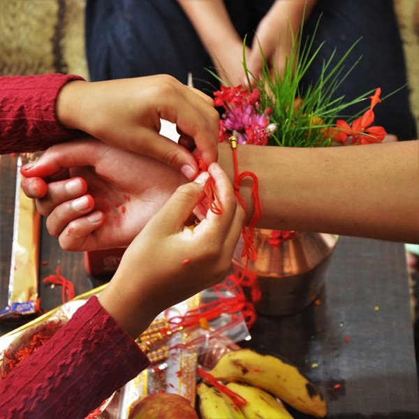 Rakhi 2025 Heartfelt Quotes, Messages, and Wishes for Your Brother