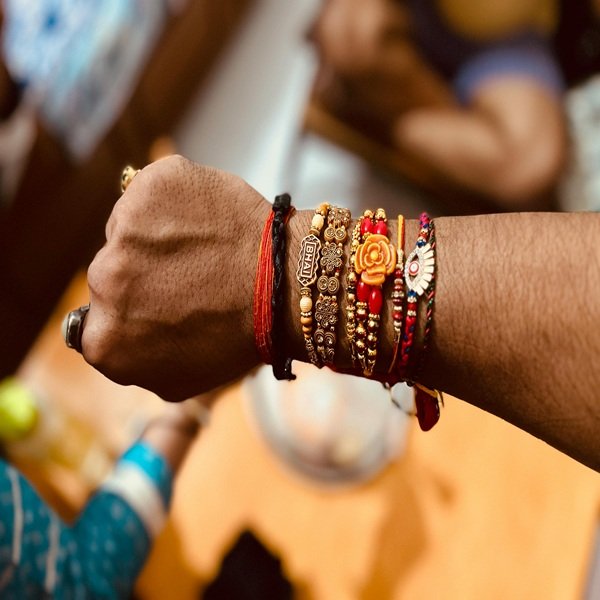 Rakhi Muhurat 2025 Date and Time in Hindi